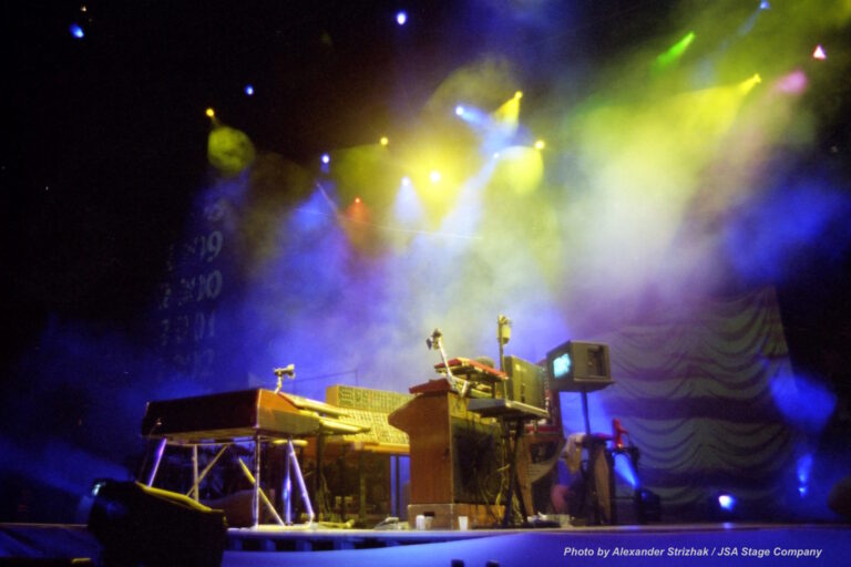 JEANMICHEL JARRE OXYGEN IN MOSCOW. MEGA SHOW FOR THE CITY’S 850th ANNIVERSARY JSA STAGE COMPANY